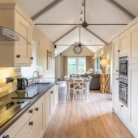 Austin * Richmond (North Yorkshire)